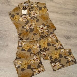 NWT Alex & Parker Floral Top and Pants Set in Brown and Yellow